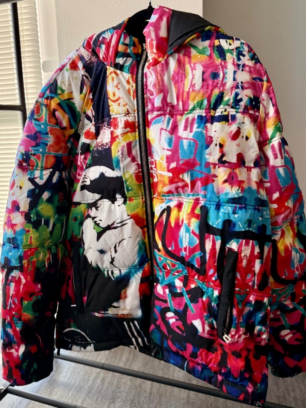 Tango Hotel Men's Graphic Puffer Jacket Boy Praying (XL)